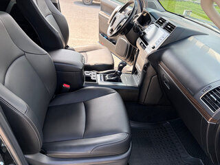 2020 Toyota Land Cruiser Prado 150 Series Рестайлинг 3, чёрный, 7100000 рублей, вид 5