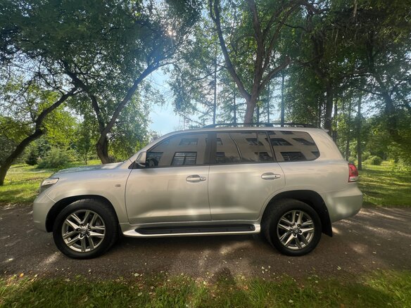 2008 Toyota Land Cruiser 200 Series, серебристый, 4000000 рублей - вид 15