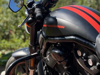 2014 Harley-Davidson V-Rod, чёрный, 2000000 рублей, вид 1