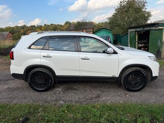 2019 Kia Sorento II Рестайлинг, белый, 2170000 рублей, вид 4