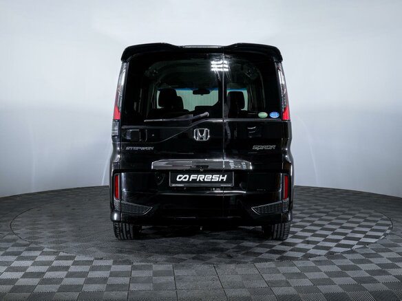 2016 Honda Stepwgn Spada V, чёрный, 2045000 рублей - вид 3