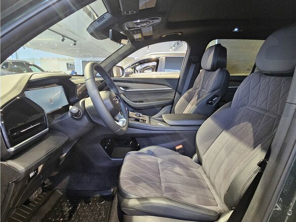 2026 Geely Monjaro, зелёный - вид 5