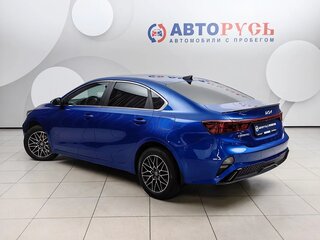 2022 Kia Cerato IV Рестайлинг, синий, 2075000 рублей, вид 2