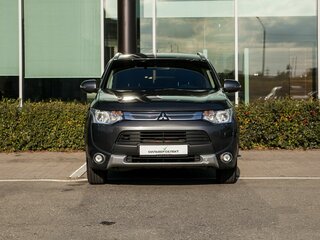 2014 Mitsubishi Outlander III Рестайлинг, серый, 1670000 рублей, вид 3
