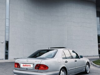 1997 Mercedes-Benz E-Класс AMG 50 AMG II (W210, S210), серый, 1150000 рублей, вид 5