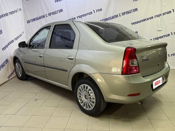 2013 Renault Logan I Рестайлинг, бежевый - вид 3