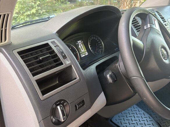 2013 Volkswagen Caravelle, белый, 2300000 рублей - вид 17