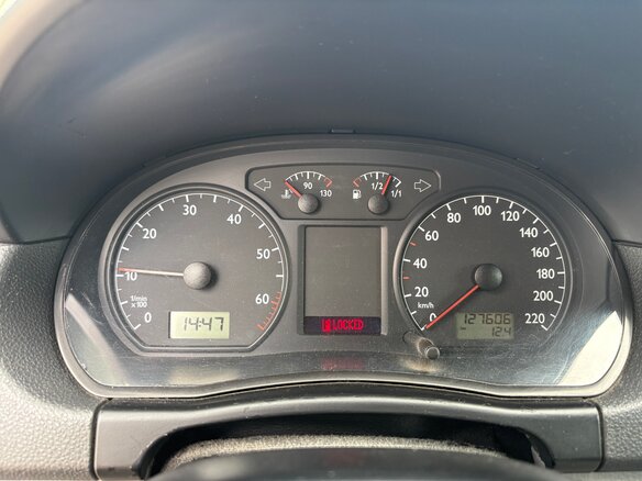 2003 Volkswagen Polo IV, серебристый, 485000 рублей - вид 8