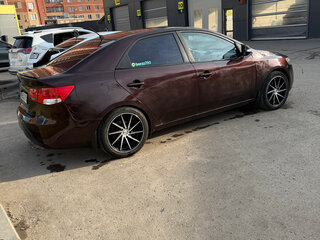 2009 Kia Cerato 5-speed II, пурпурный, 630000 рублей, вид 4