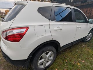 2013 Nissan Qashqai I Рестайлинг, белый, 999990 рублей, вид 3