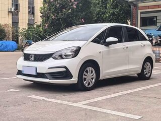 2023 Honda Fit Crosstar IV Рестайлинг, белый, 1000000 рублей, вид 3