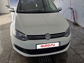 2012 Volkswagen Polo V, белый, 840000 рублей, вид 1