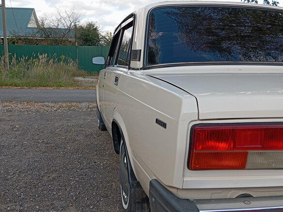 1996 Lada (ВАЗ) 2107, бежевый, 230000 рублей - вид 3