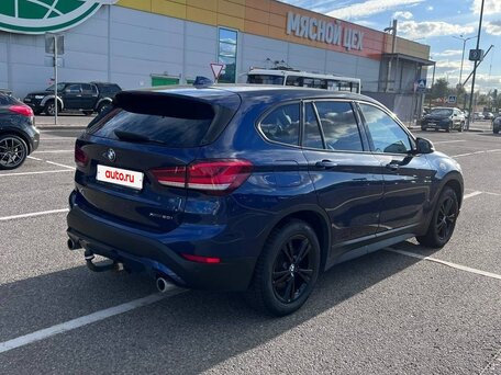 2019 BMW X1 20i xDrive II (F48) Рестайлинг, синий, 2650000 рублей, вид 2