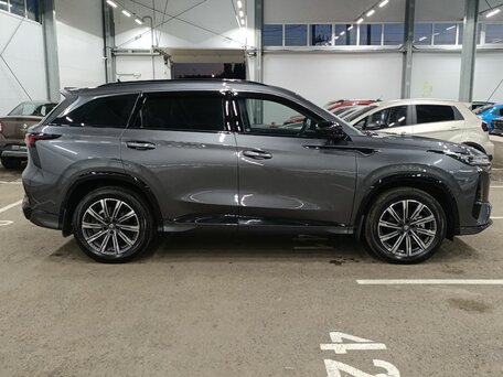 2024 Changan CS75 Plus III, серый, 2445000 рублей, вид 4