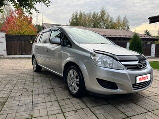 2011 Opel Zafira B Рестайлинг, серый, 715000 рублей, вид 4