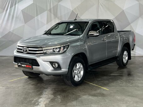 Toyota Hilux VIII