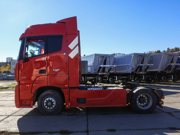 2023 Foton Auman BJ41xx, красный, 3490000 рублей - вид 3