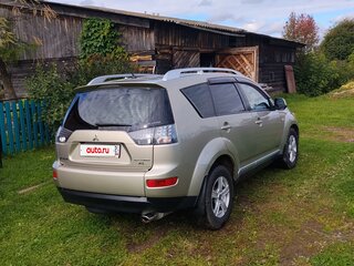2008 Mitsubishi Outlander II, бежевый, 900000 рублей, вид 4