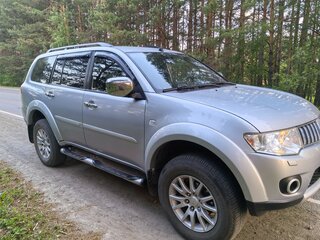 2011 Mitsubishi Pajero Sport II, серебристый, 2000000 рублей, вид 2