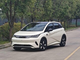 2025 BYD Dolphin 45.12 kWh I Рестайлинг, бежевый, 1589046 рублей, вид 1