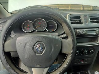 2017 Renault Logan II, белый, 400000 рублей, вид 5