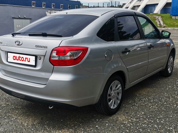 2016 Lada (ВАЗ) Granta I, серебристый, 489000 рублей - вид 4