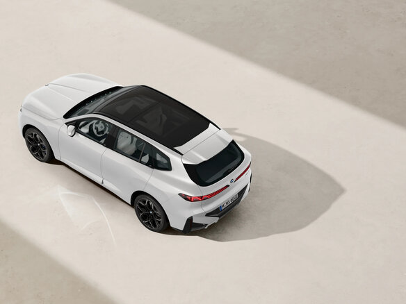 2026 BMW X5 40d V (G65), белый, 17000000 рублей - вид 5