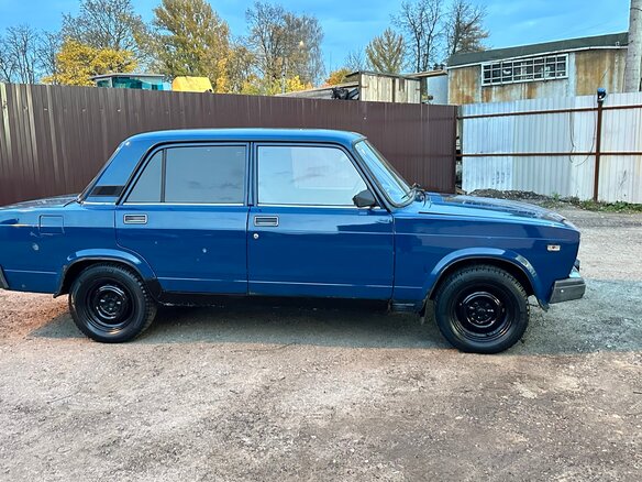 2004 Lada (ВАЗ) 21053-20, синий, 160000 рублей - вид 4