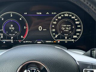 2020 Volkswagen Touareg III, серый, 5300000 рублей, вид 4