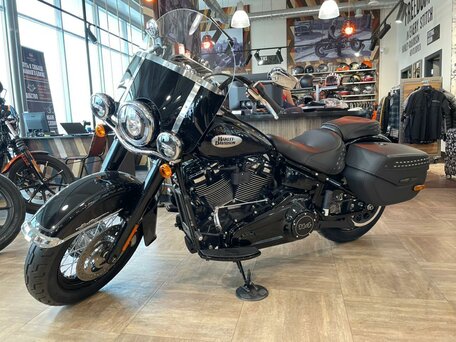 2021 Harley-Davidson Heritage, чёрный, 3500000 рублей, вид 2