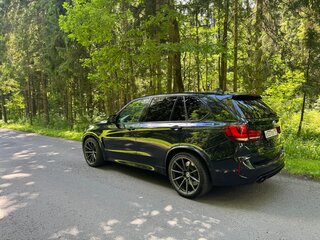 2013 BMW X5 M50d III (F15), синий, 3599999 рублей, вид 1
