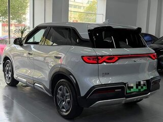 2026 BYD Yuan Up 45.12 kWh, серебристый, 1540000 рублей, вид 2