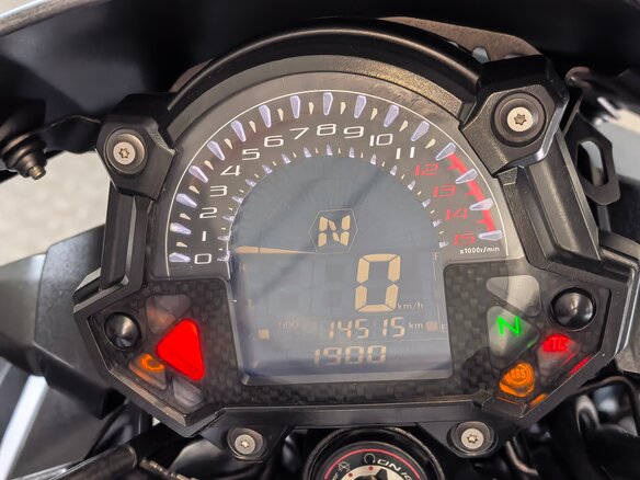 2019 Kawasaki Z 400, белый, 489000 рублей - вид 8