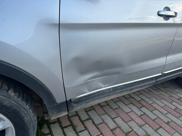 2012 Ford Explorer V, серый, 1400000 рублей - вид 16