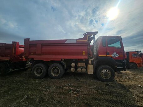 2024 Sinotruk Sitrak C7H, красный, 12644500 рублей, вид 3