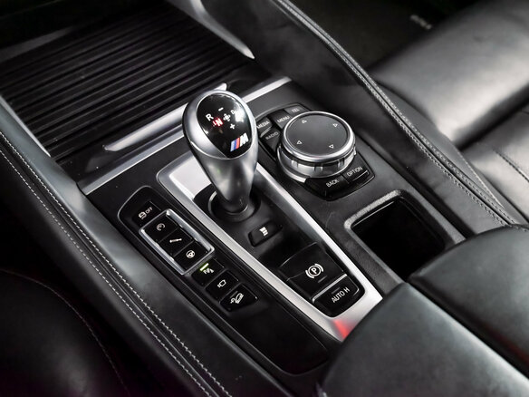 2015 BMW X6 M II (F86), белый, 3500000 рублей - вид 21