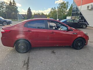2012 Kia Rio 5-speed III, красный, 450000 рублей, вид 3