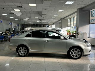 2007 Toyota Avensis II Рестайлинг, серебристый, 800000 рублей, вид 4