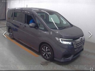 2021 Honda Stepwgn Spada V Рестайлинг, серый, 1840000 рублей, вид 3