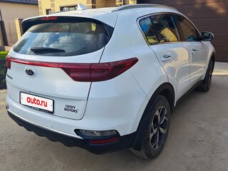 2019 Kia Sportage IV Рестайлинг, белый, 2100000 рублей, вид 5