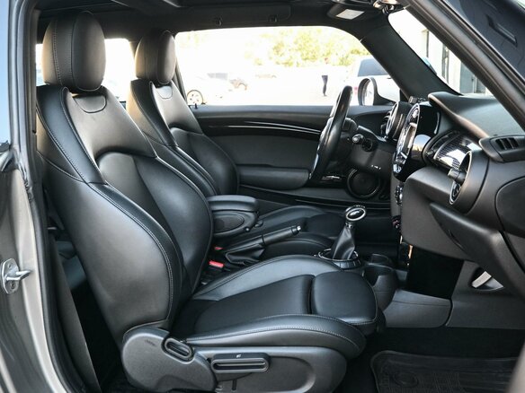 2016 Mini Hatch Cooper S III (F55/F56), серый, 1780000 рублей - вид 7