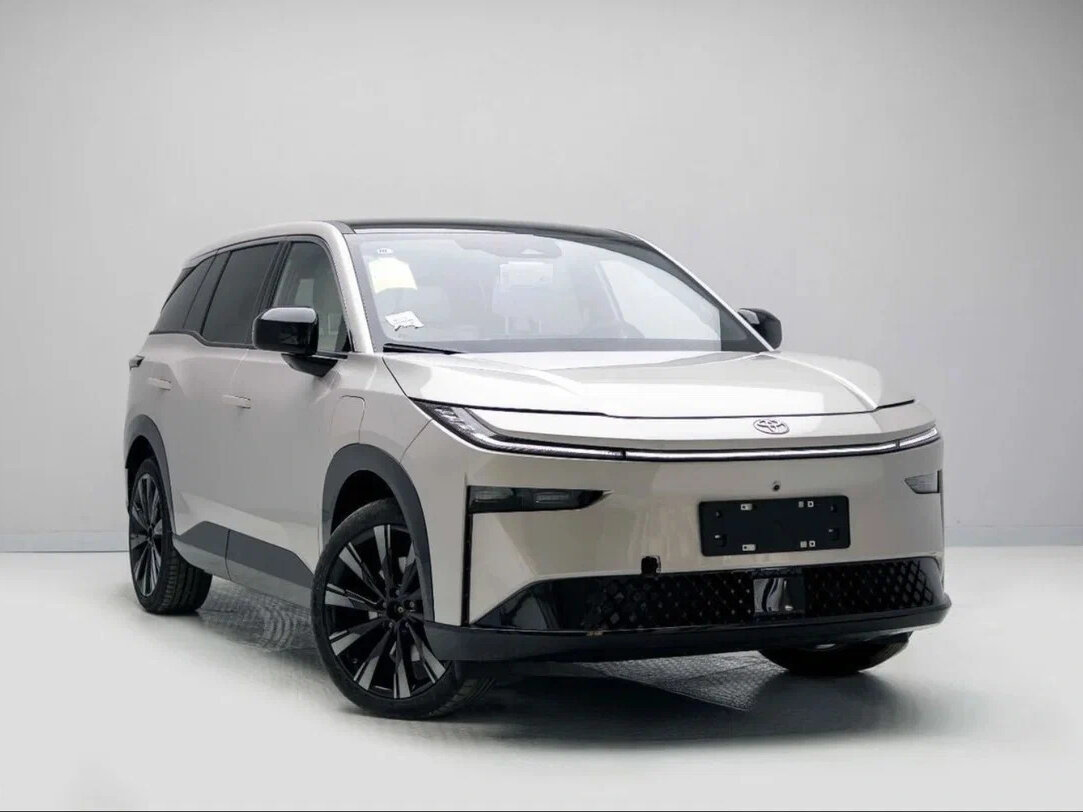 Открыть фотографии: Toyota bZ3X