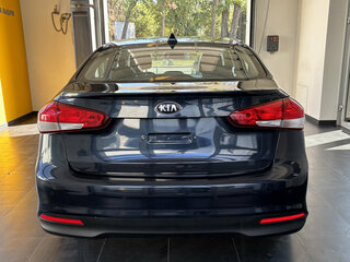 2018 Kia Cerato III Рестайлинг (Classic), синий, 1300000 рублей, вид 5