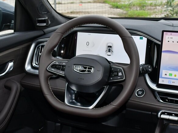 2026 Geely Monjaro (Xingyue L) I Рестайлинг 2 (China Market), белый, 3750000 рублей - вид 16