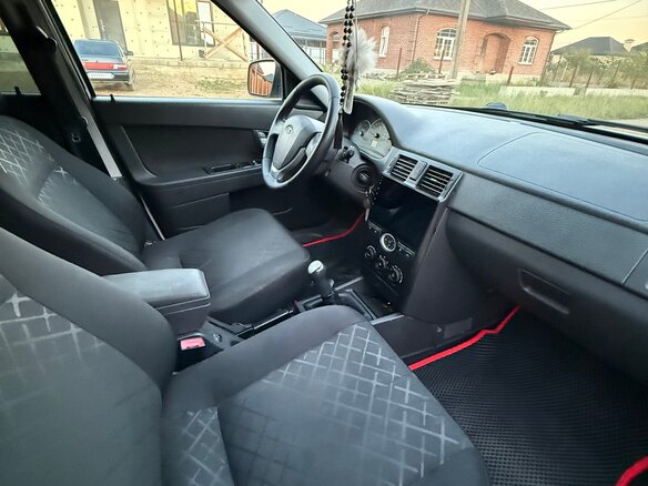 2013 Lada (ВАЗ) Priora I Рестайлинг, белый, 460000 рублей - вид 15