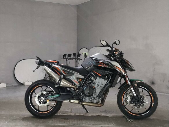 2018 KTM 790 Duke, серый, 699000 рублей - вид 1