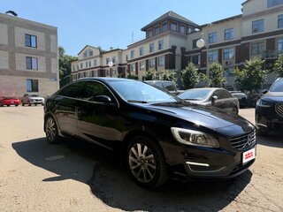 2014 Volvo S60 II Рестайлинг, коричневый, 950000 рублей, вид 3