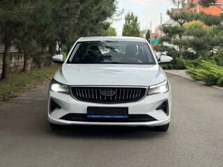 2023 Geely Emgrand II, белый, 1350000 рублей, вид 2