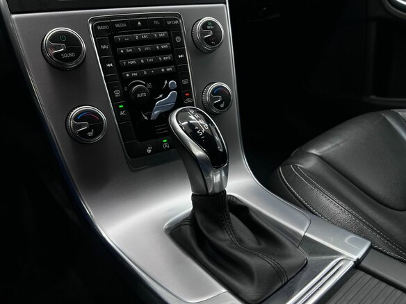 2016 Volvo S60 II Рестайлинг, серебристый, 1350000 рублей - вид 26